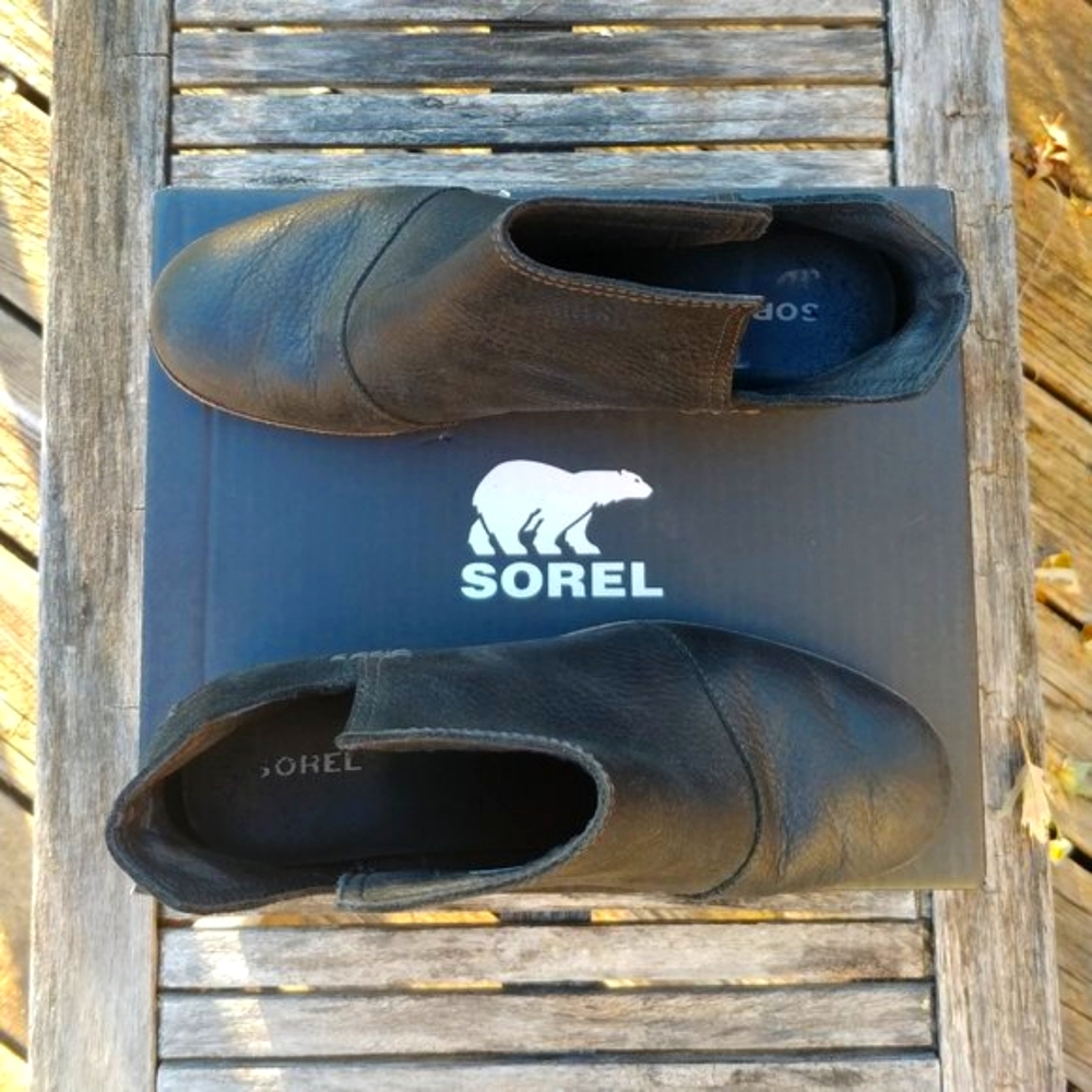 8.5 Sorel Boots, Made For Walkin' View 2